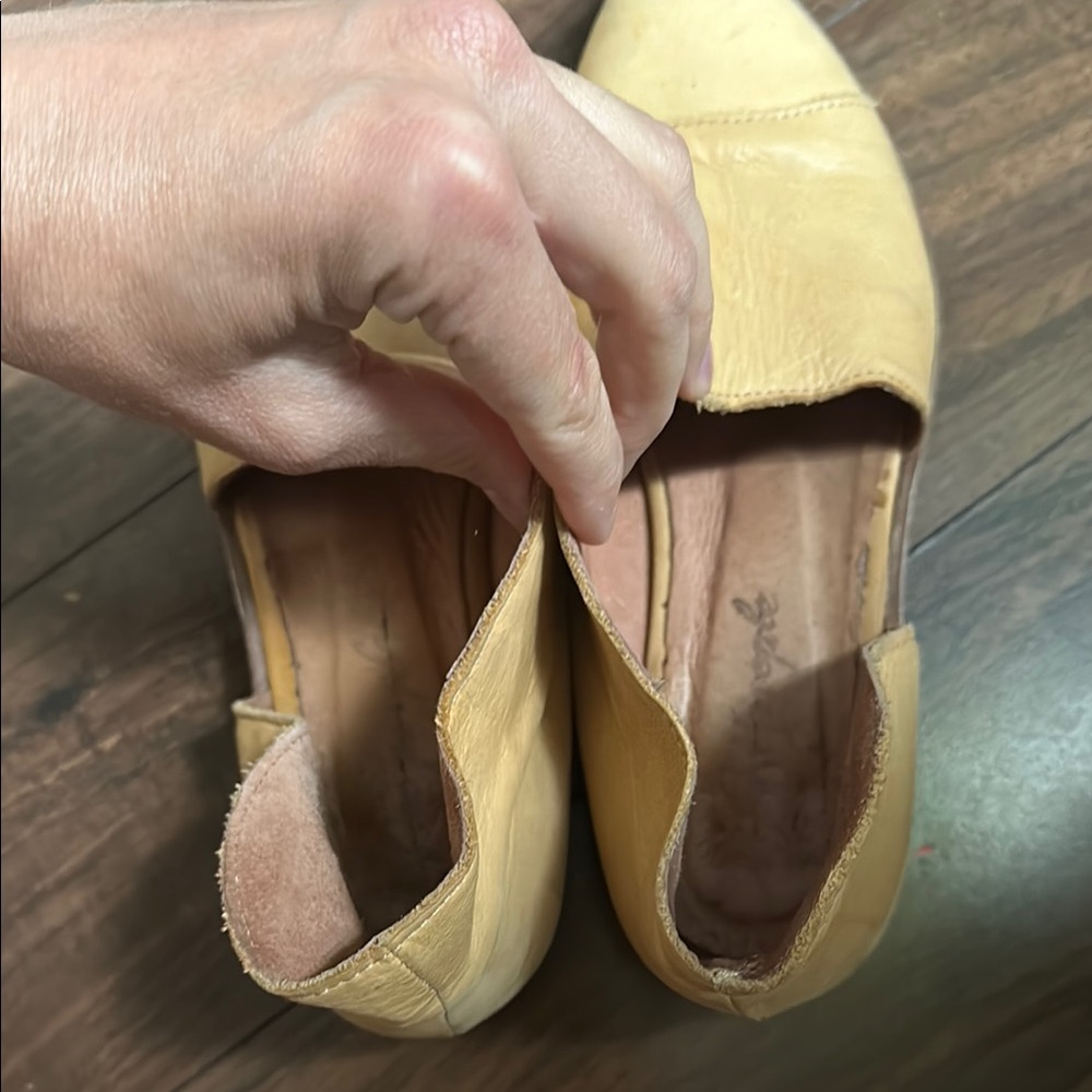 Free People Tan Leather Flats Versatile Slip-On Loafers - Picture 2 of 9